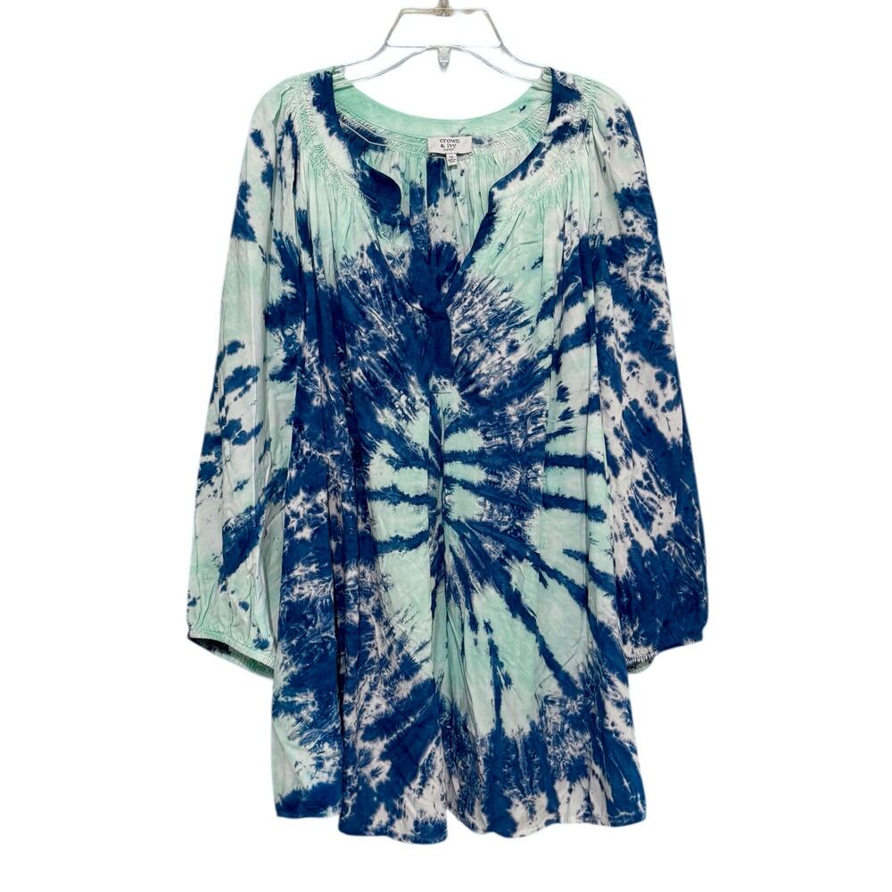 Crown & Ivy Blue and Green Tie-Dye Blouse
